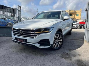 2020 VOLKSWAGEN Touareg