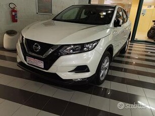 Nissan Qashqai 15dci 115cv Autocarro N1 5POSTI 019