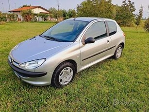 Peugeot 206 1.1 3p. OK NEOPATENTATI BEN TENUTA