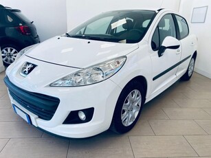 Peugeot 207 1.4 8V 75CV