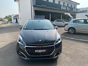 Peugeot 208 PureTech 82 Stop&Start 5 porte Signatu