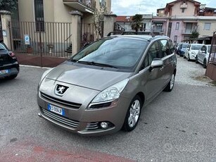 Peugeot 5008 1.6 HDi 115CV Allure 7 posti