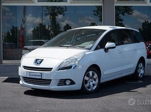 PEUGEOT 5008 2.0 HDi - 150CV / Business