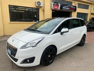 Peugeot 5008 7 posti 2014 1.6 Diesel Manuale