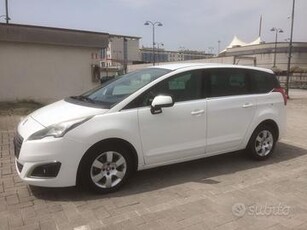 Peugeot 5008 BlueHDi 120 S&S Allure