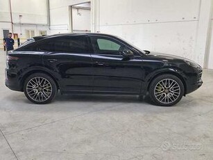 PORSCHE CAYENNE 3.0 V6 E-Hybrid Autom. COUPE