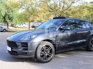 PORSCHE Macan 2.0