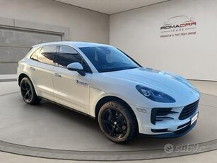 PORSCHE Macan 2.0