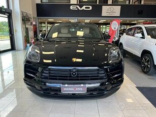 PORSCHE Macan 2.0