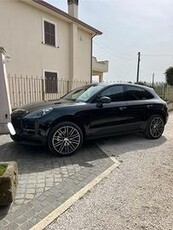 PORSCHE Macan - 2021