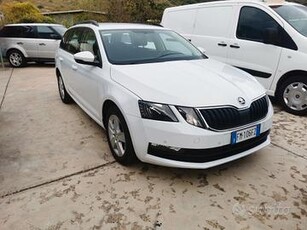 Skoda Octavia 1.6 TDI CR 90 CV Wagon Executive