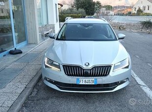 Skoda Superb 2.0 TDI 190 CV DSG 4x4 Wagon Executiv