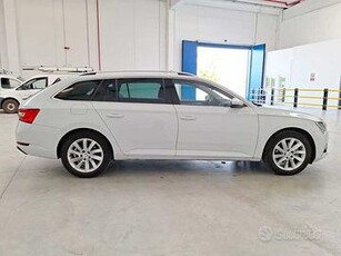 SKODA SUPERB WAGON 1.4 TSI PLUG-IN HYBRYD EXECUTIV