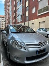 Toyota auris 1600 - 2012