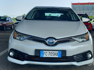 Toyota auris 1.8 hybrid