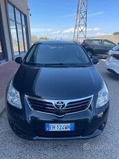 Toyota Avensis 2.0 D-4D Wagon SOL my11