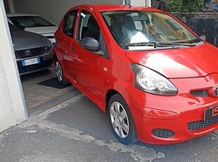 Toyota Aygo 1.0 12V VVT-i 5 porte Sol