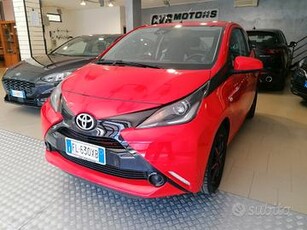 Toyota Aygo 1.0 VVT-i 69 CV 3 porte x-cool TSS