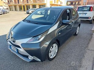 TOYOTA Aygo 1.0 VVT-i 69 CV 5 porte x-cite MMT n