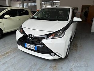 Toyota Aygo 1.0 VVT-i 69 CV 5 porte x-clusiv- OK N