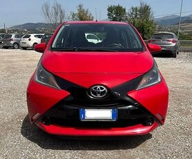 Toyota Aygo 1.0 VVT-i 69 CV 5 porte x-play