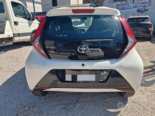 Toyota Aygo 1.0 VVT-i 72 CV 5 porte x-trend MMT-20