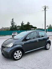 Toyota aygo 1.0i 16V cat 5 porte Sol Ok neopatenta