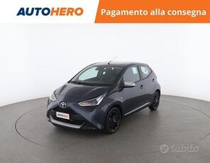 TOYOTA Aygo LN64698