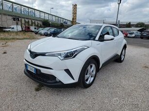 Toyota C-HR 1.8 Hybrid E-CVT Business