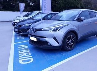 TOYOTA C-HR 1.8 HYBriD E-CVT STYLE