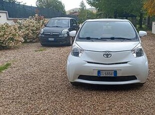 TOYOTA iQ - 2012