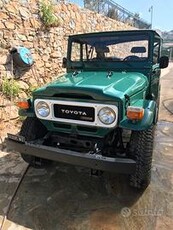 TOYOTA Land Cruiser BJ 40 - 1979