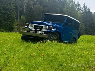 TOYOTA Land Cruiser bj 40