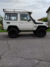 Toyota Land Cruiser fj 70