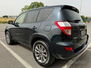 Toyota Rav 4 2.2 D-Cat 4x4 Automatica Unipro'