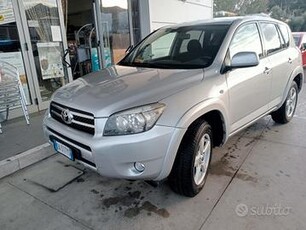 Toyota RAV 4 RAV4 2.2 D-4D 177 CV Luxury