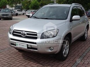 TOYOTA RAV4 2.2 D-4D 177 CV Luxury