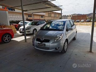 Toyota Yaris 1.0 5 porte Sol-2010