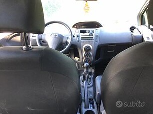 Toyota Yaris 1.0 Gpl 5P