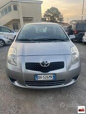 TOYOTA - Yaris - 1.3 5p. M-MT Sol