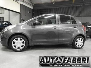 TOYOTA - Yaris - 1.3 5p. Navi clima