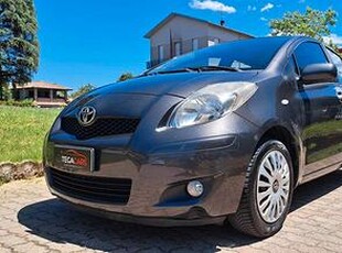 TOYOTA YARIS 1.3 BENZINA