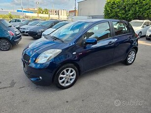 Toyota Yaris 1.4 D-4D 5 porte Navi