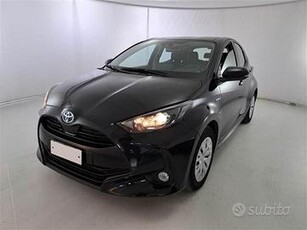 TOYOTA Yaris 1.5 Hybrid 5 porte Business