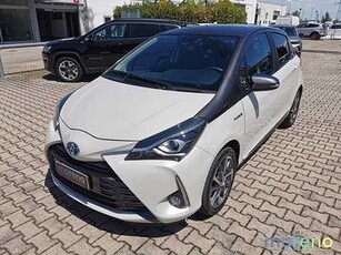 Toyota Yaris 1.5 Hybrid Trend White Edition