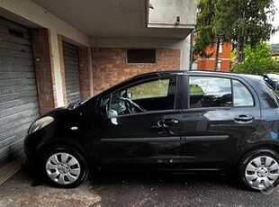 TOYOTA Yaris - 2006