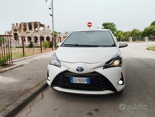 TOYOTA Yaris - 2014