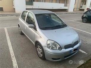 Toyota Yaris 5p 1.0 Expo c/clima