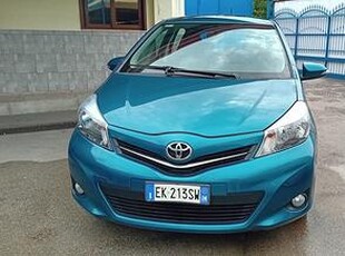 Toyota yaris 5P-3 serie-1.0b-full-11/2011