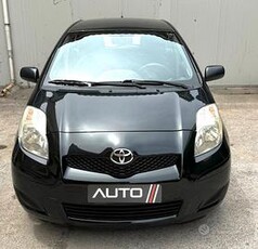 Toyota Yaris Anno 2011